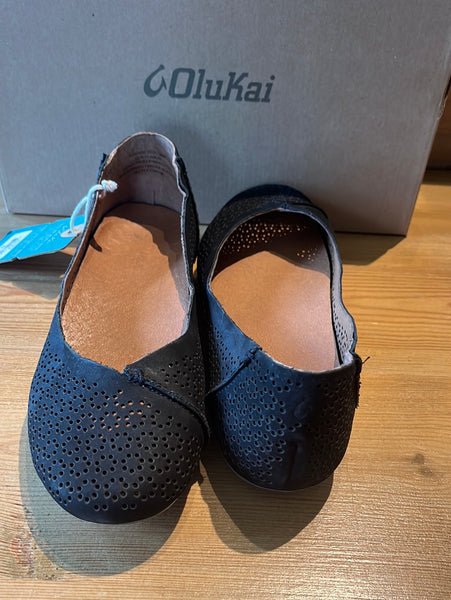 Olukai Pueo Perf Womens Ballet Flat- Black