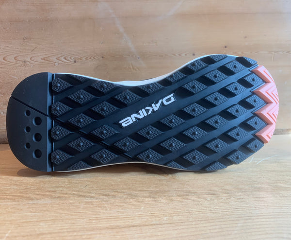 **Limited** Dakine Women's GROOVE Sneakers