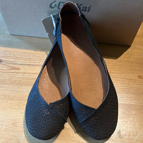 Olukai Pueo Perf Womens Ballet Flat- Black